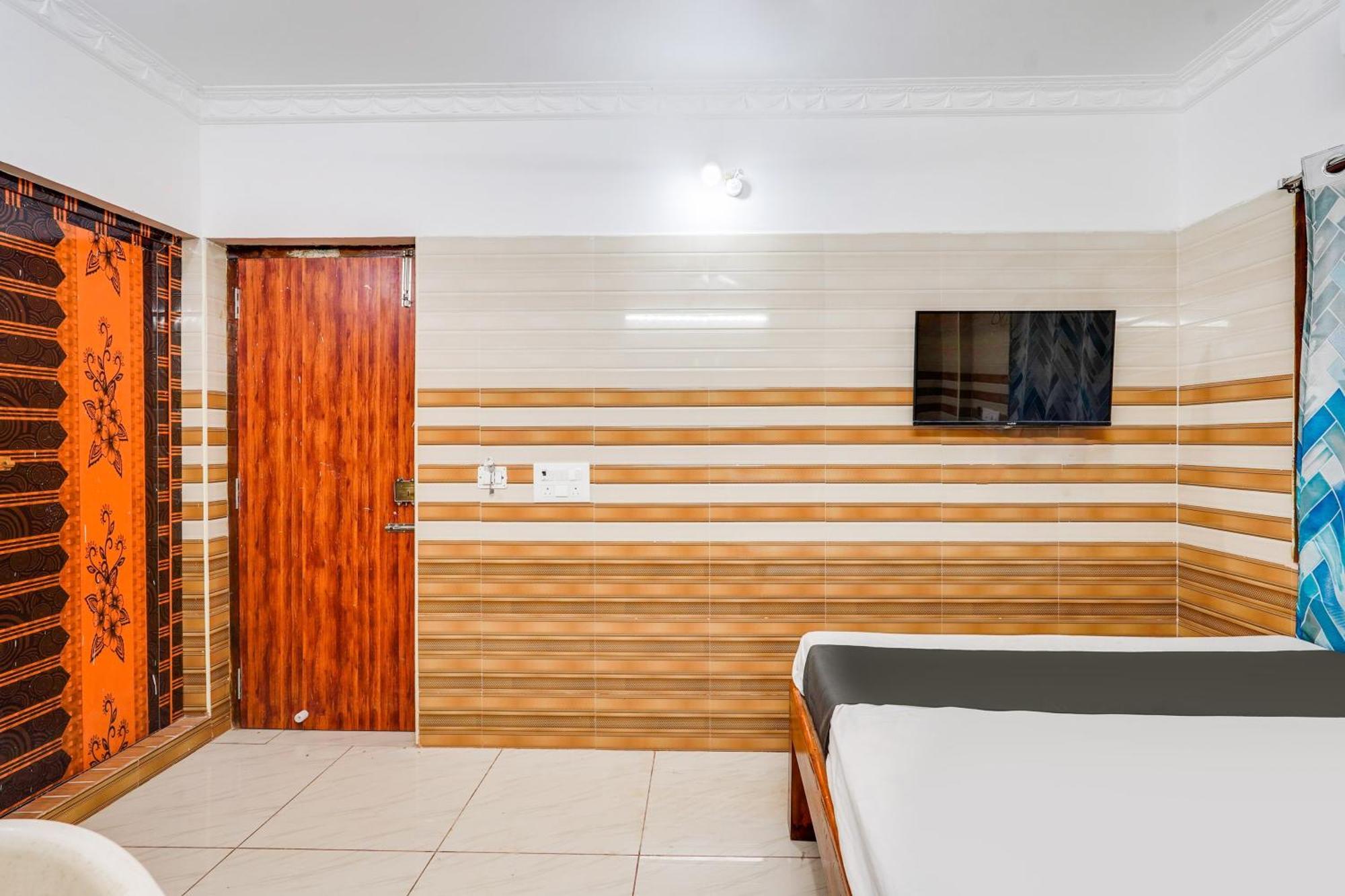 Super Hotel O Sharmila Guest House Kottakuppam Exterior photo