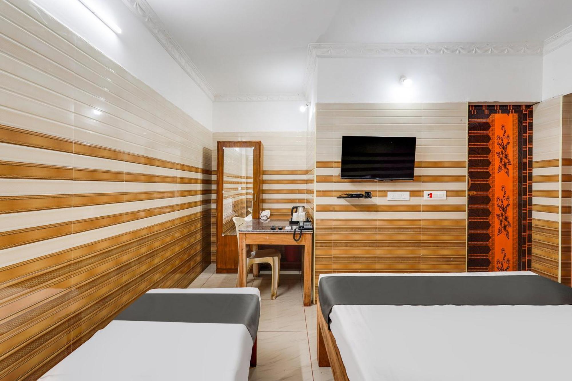Super Hotel O Sharmila Guest House Kottakuppam Exterior photo